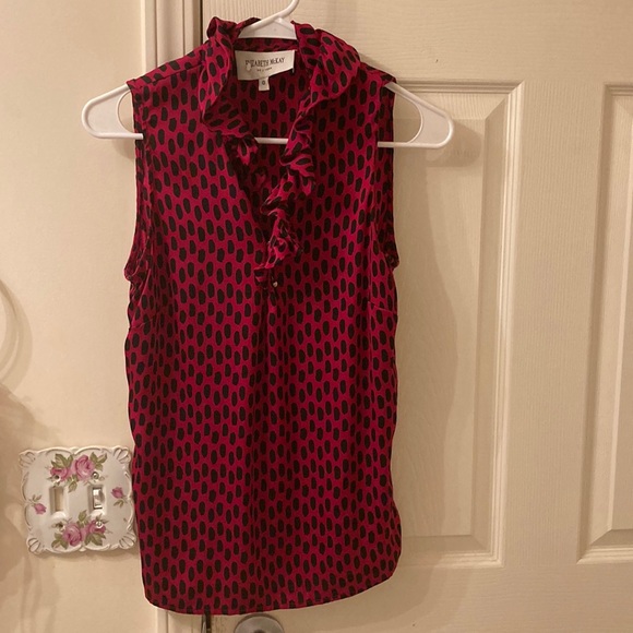 - Elizabeth McKay ruffle neck top - Picture 3 of 10